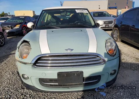 2012 Mini Cooper z USA, uszkodzony, nr VIN WMWSU3C58CT257252
